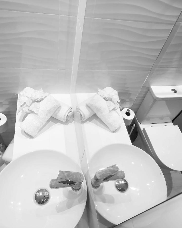 Orion Apartments Малиа Экстерьер фото